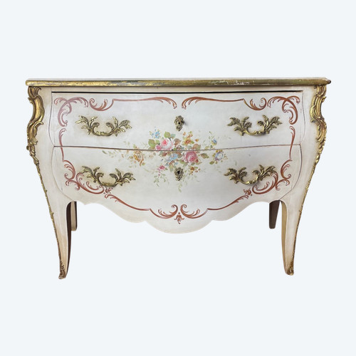 Commode De Style Louis XV En Bois Peint