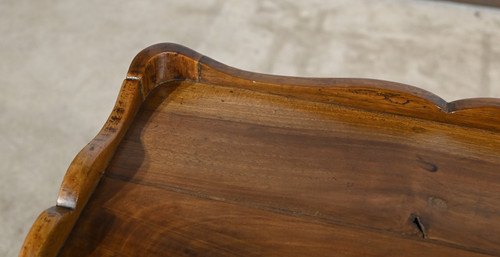 Small solid walnut snack table, Louis XV - 18th century