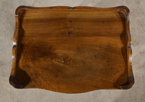 Small solid walnut snack table, Louis XV - 18th century