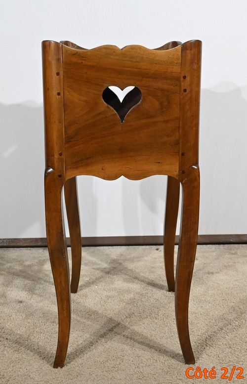 Small solid walnut snack table, Louis XV - 18th century