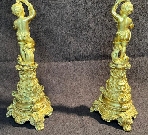 Coppia di candelabri Putti in bronzo dorato, XIX secolo