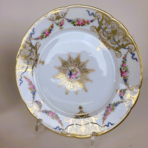  Macé, Sèvres, 12 Assiettes En Porcelaine, XIXème Siècle