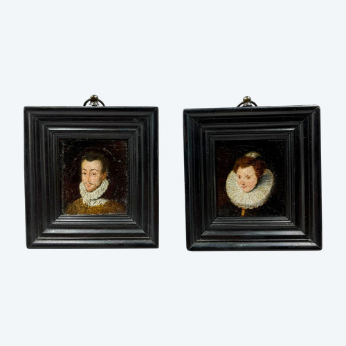 XIXth CENTURY FRENCH ECOLE - Miniature portraits of the King and Queen of Navarre