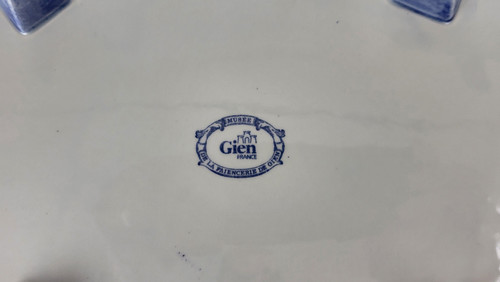 Gien earthenware basin