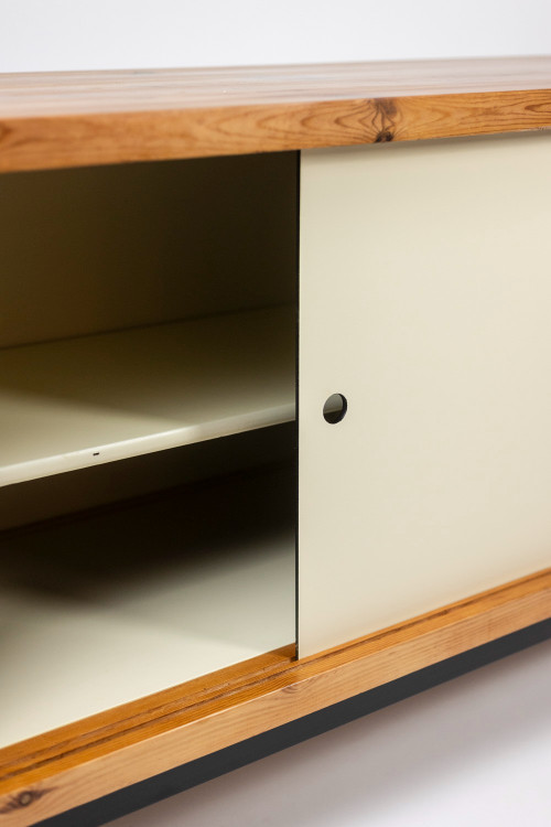 Ate Van Apeldoorn. Credenza Pitchwood. 1970s.