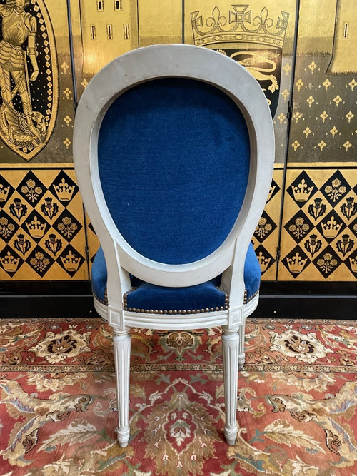 Suite Of 6 Louis XVI Style Medallion Chairs