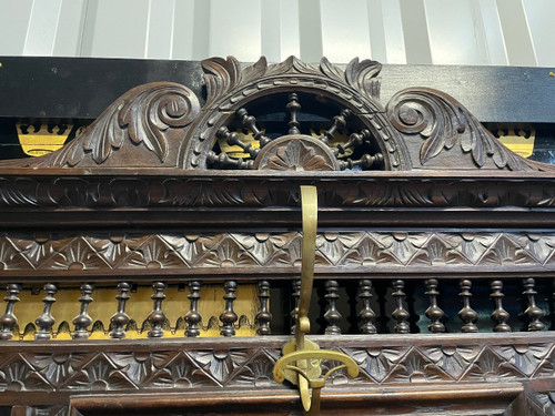 Garderobe - Garderobenständer Im Renaissance-Stil