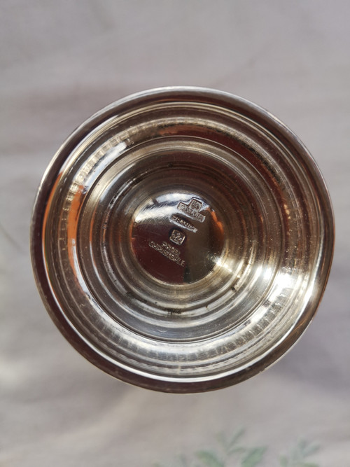 Graziosi timpani su piedistallo con motivo gadroon dell'orafo Christofle