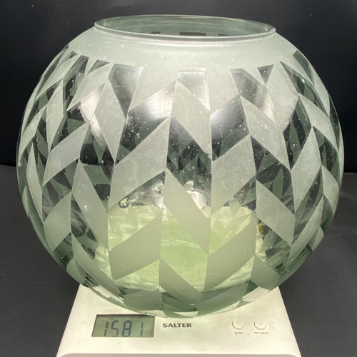 GLASS VASE 1930