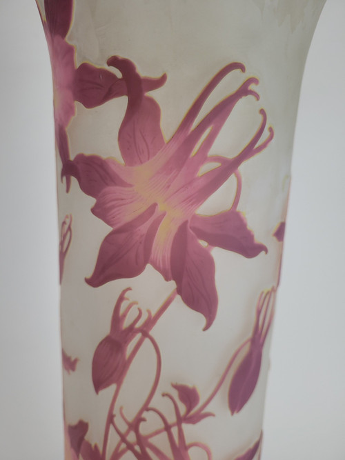 Large Vase With columbines, E Gallé, Art Nouveau