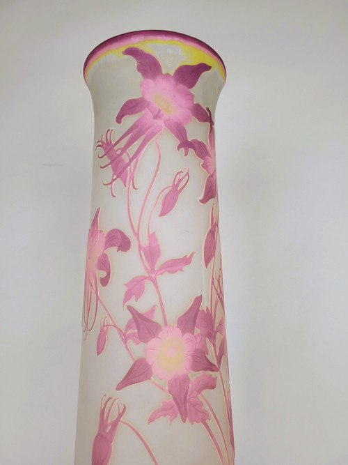 Large Vase With columbines, E Gallé, Art Nouveau