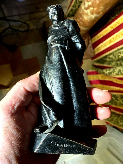 Statuetta "L'Aquila", bronzo patinato, pezzo monumentale inaugurato a Chelyabinsk nell'URSS