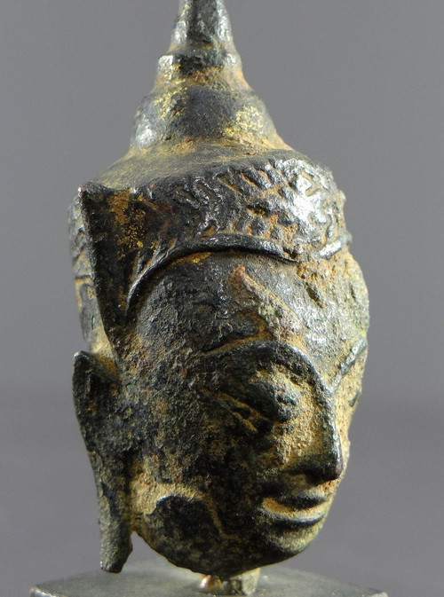 Thailand, 19. Jahrhundert oder früher, Buddha-Kopf aus Bronze Ayutthaya-Stil.
