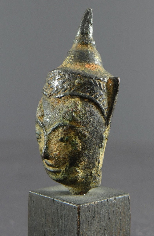 Thailand, 19. Jahrhundert oder früher, Buddha-Kopf aus Bronze Ayutthaya-Stil.