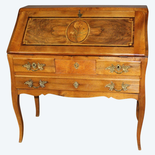 Louis XV sloping desk in walnut and 18th century marquetry