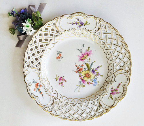 Hand Painted Plate Saxe Hermann Ohme Porcelain 19th c 