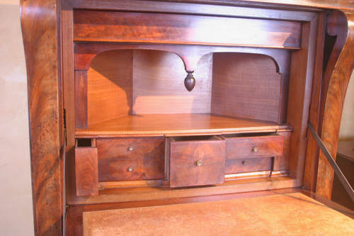 Restauro della segreteria a Walnut