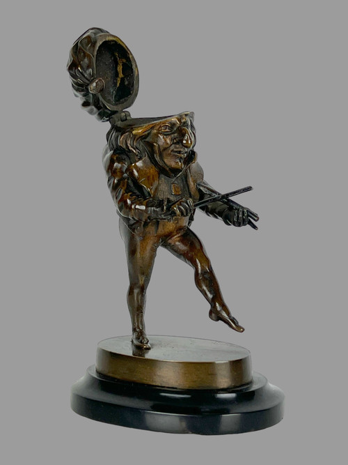 XIX secolo PIRROGENO / CARAZZE IN BRONZO SU BASE DI MARMO "LE GROTESQUE