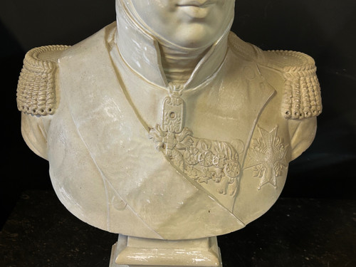 Grande busto in gesso di Carlo X in uniforme militare Fine XIX secolo