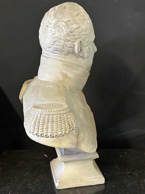 Grande busto in gesso di Carlo X in uniforme militare Fine XIX secolo