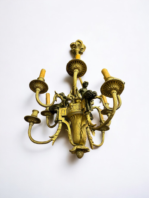 Lampadario in bronzo dorato e patinato in stile Luigi XVI del periodo di Napoleone III