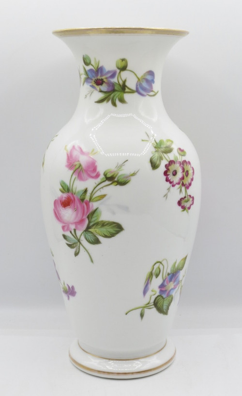 Vase aus Porzellan, Restaurationszeit.  
