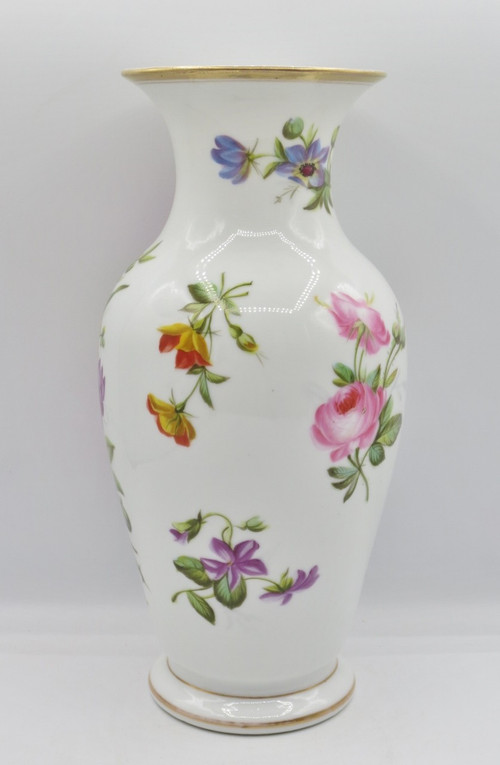 Vase aus Porzellan, Restaurationszeit.  