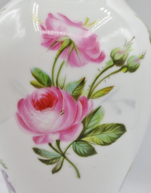 Vase aus Porzellan, Restaurationszeit.  