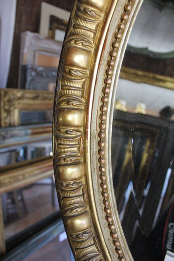 Miroir ancien ovale Napoléon III se style Louis XV doré