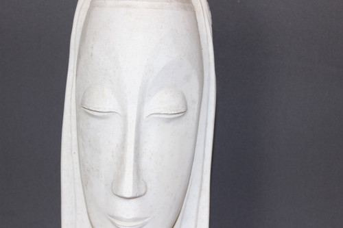 Sculpture Art Déco En Plâtre Représentant Une Tête De Femme Dans Le Goût De Gustave Miklos 