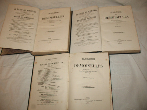 Magasin des demoiselles 3 volumes complets avec planches en couleur gravures de mode 1850 à 69
