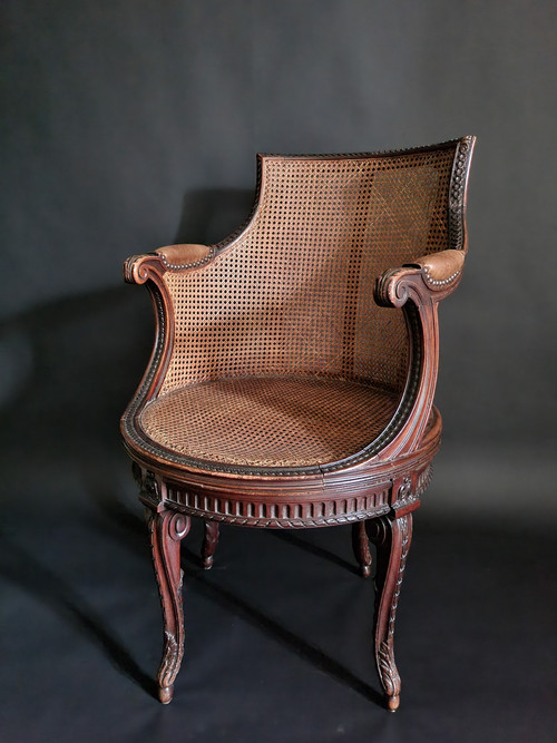 Georges Jacob, außergewöhnlicher Drehsessel aus der Zeit Louis XVI.