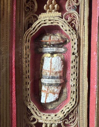 Remarkable Reliquary Altarpiece Style With 21 Relics - XVIII