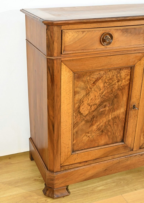 Piccola Credenza a 3 Ante in Noce – Fine XIX Secolo