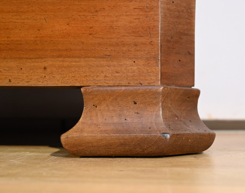 Piccola Credenza a 3 Ante in Noce – Fine XIX Secolo