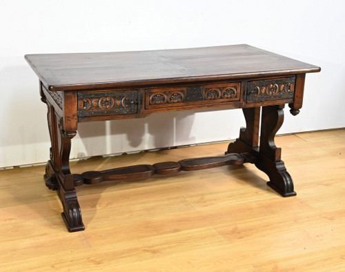 Table Bureau en Chêne, style Néogothique – Début XXe