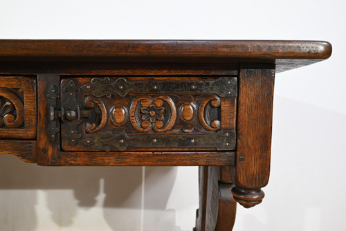Table Bureau en Chêne, style Néogothique – Début XXe