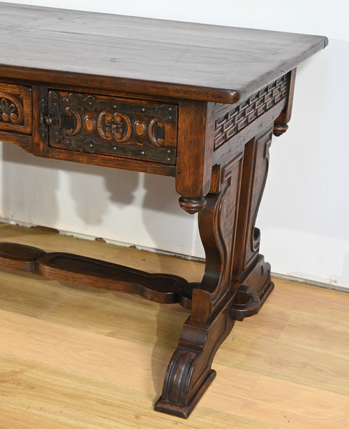 Table Bureau en Chêne, style Néogothique – Début XXe