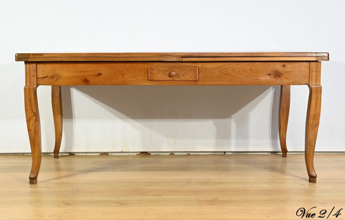 Table Régionale en Merisier, style Louis XV – Milieu XIXe