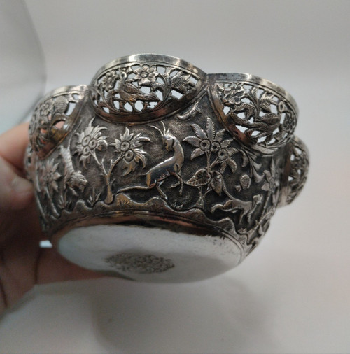 Polylobed Cup - Sterling Silver - Burma - Late 19th Century.