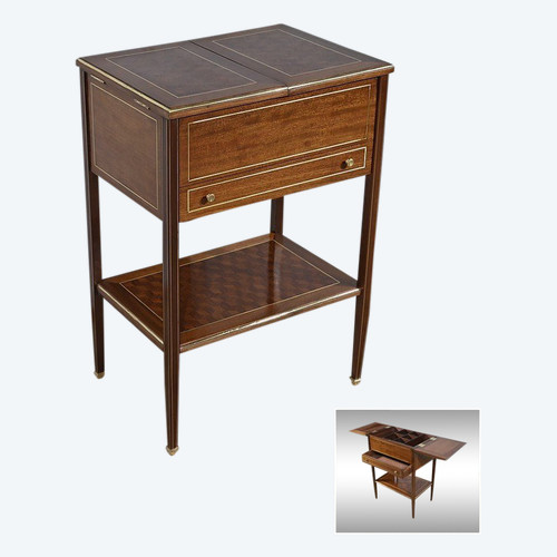 Small Mahogany Living Room Table, Directoire taste – Early 20th century