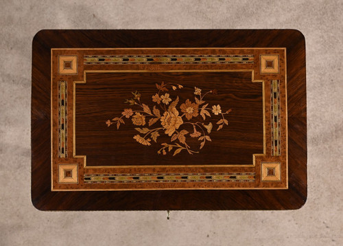 Petite Table de Salon style Louis XVI, époque Napoléon III – Milieu XIXe