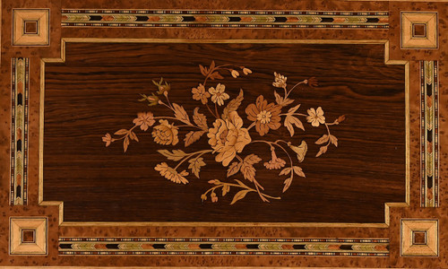 Petite Table de Salon style Louis XVI, époque Napoléon III – Milieu XIXe