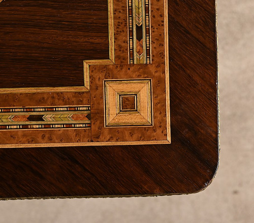 Petite Table de Salon style Louis XVI, époque Napoléon III – Milieu XIXe