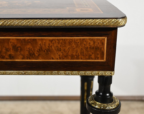 Petite Table de Salon style Louis XVI, époque Napoléon III – Milieu XIXe
