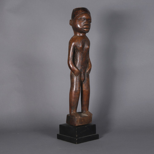 Wooden statue – Africa