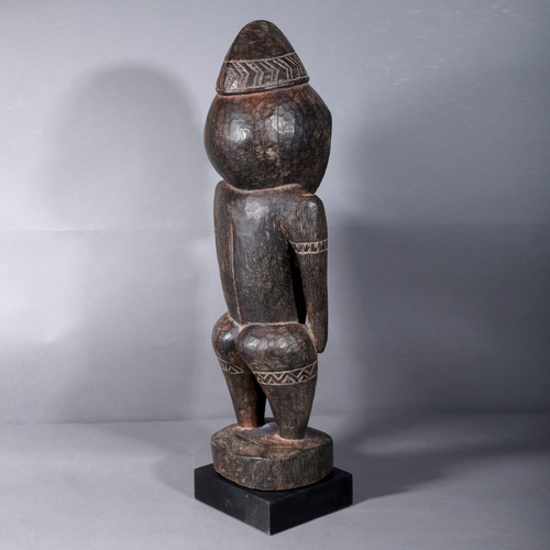 Statua Sepik – figura femminile in piedi – Papua Nuova Guinea