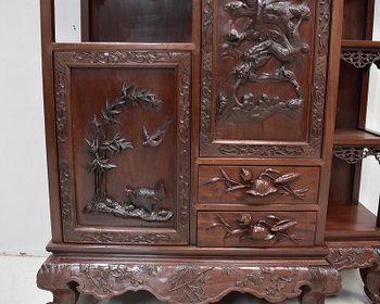  Mobiletto atipico asiatico, origine Vietnam, in mogano massiccio - Fine XIX secolo