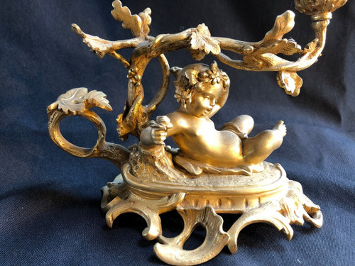 Portacandele a mano in bronzo dorato in stile Luigi XV rocaille