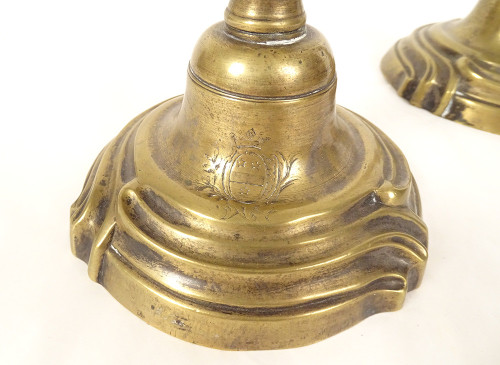 Coppia di Candelieri Stemma Luigi XV Stemma in Bronzo Flambeaux XVIII Secolo